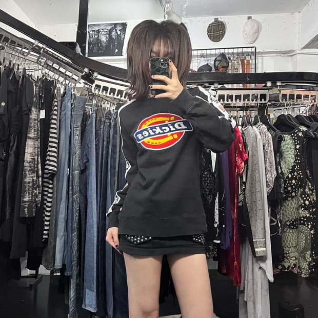 디키즈 프린팅 맨투맨