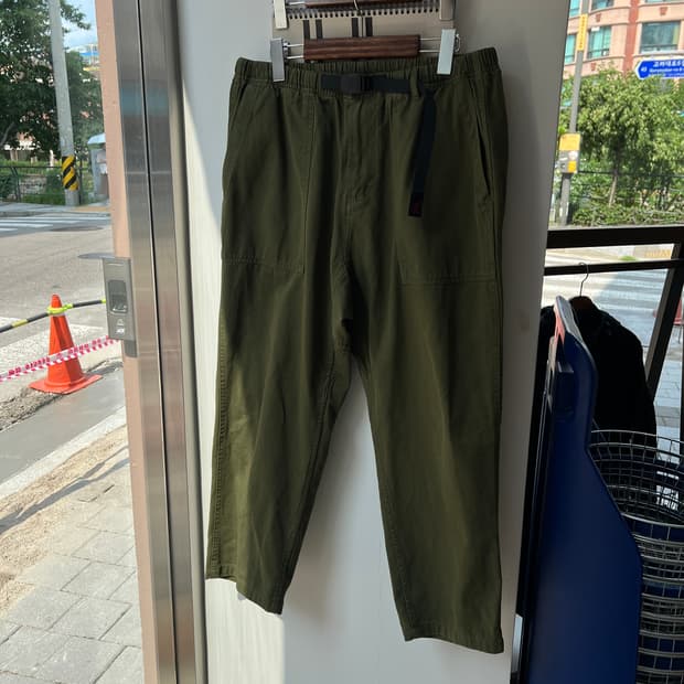 그라미치 카키 팬츠