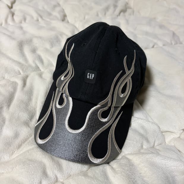 이지갭 발렌시아가 플레임캡