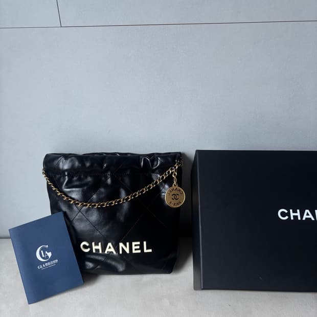 샤넬 22백 미니 블랙 램스킨 상태최상