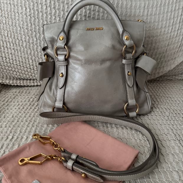 미우미우 비텔로 럭스 보우 미니 사첼백 토트 크로스바디