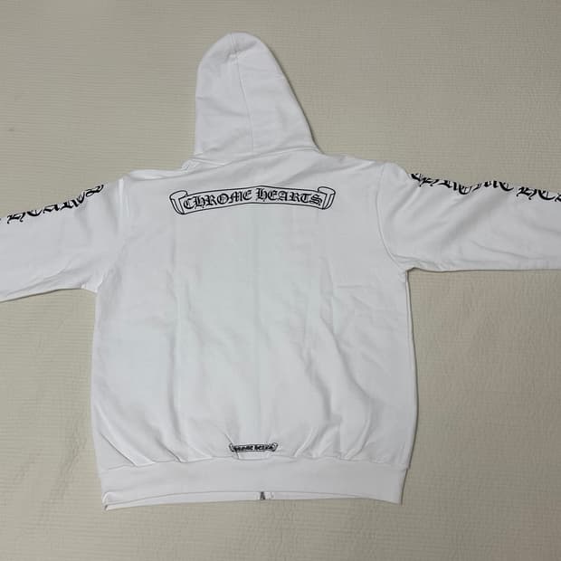 크롬하츠 후드집업 판매합니디~