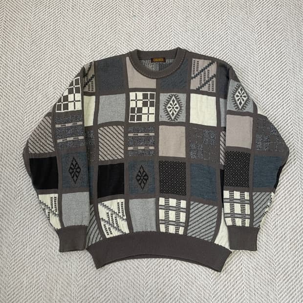 아라미스 지오메트릭 패치워크 자카드 니트