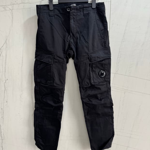 C.P. COMPANY 카고 디테일 면바지