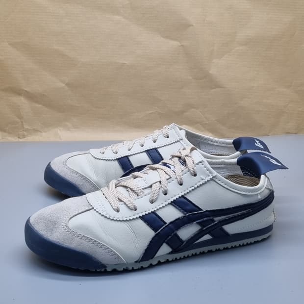 오니츠카타이거 멕시코66 버치 240