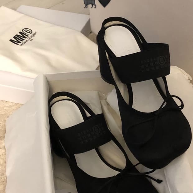 MM6 메종 마르지엘라 아나토믹 발레리나 슈즈  블랙