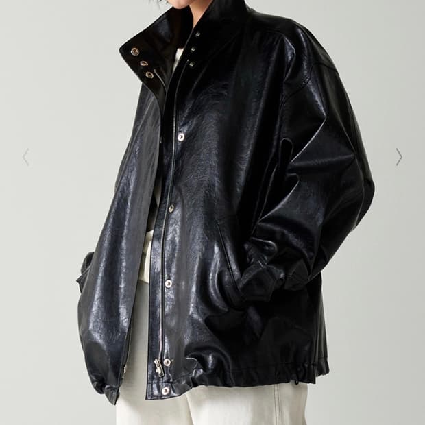 파사드패턴 오버핏 레더 점퍼