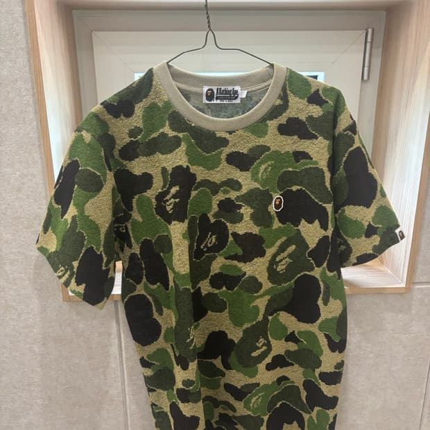 베이프 카모 반팔