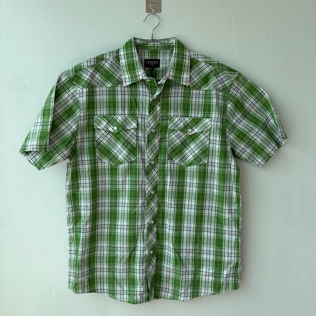 Green shirt-vintage