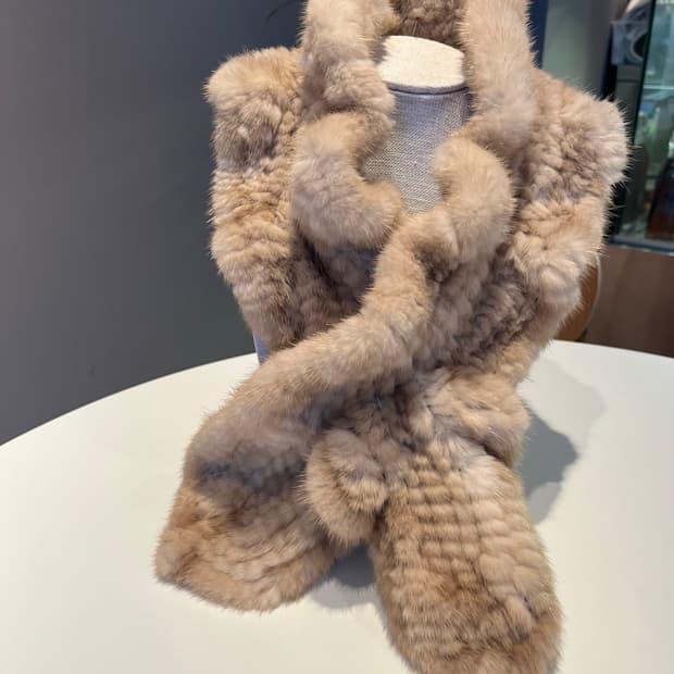 100% 밍크 머플러 (새상품)