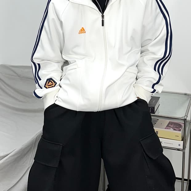 아디다스 풋볼 화이트 후드 트랙탑 져지 110