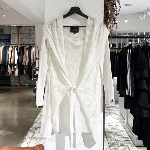 비비안 웨스트우드 앵글로매니아 화이트 쉬어 후디 가디건