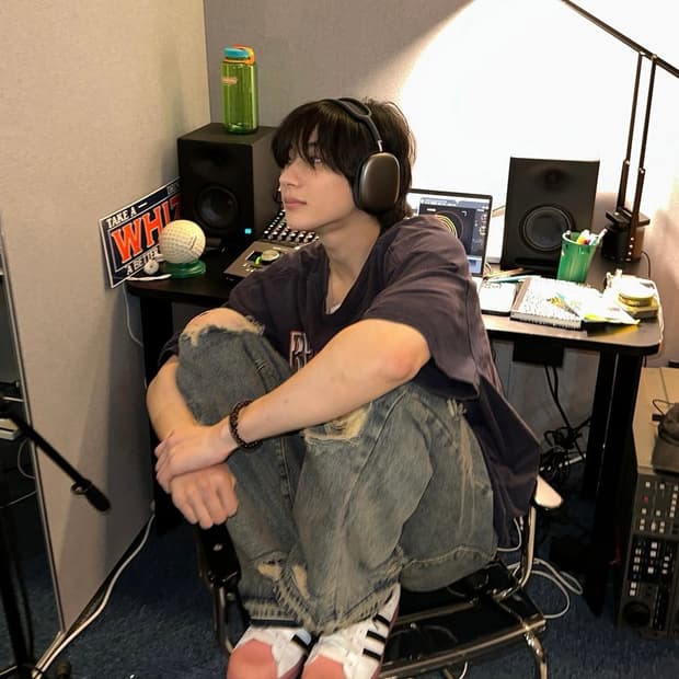 아디다스 신발 230 (라이즈 앤톤 착용)