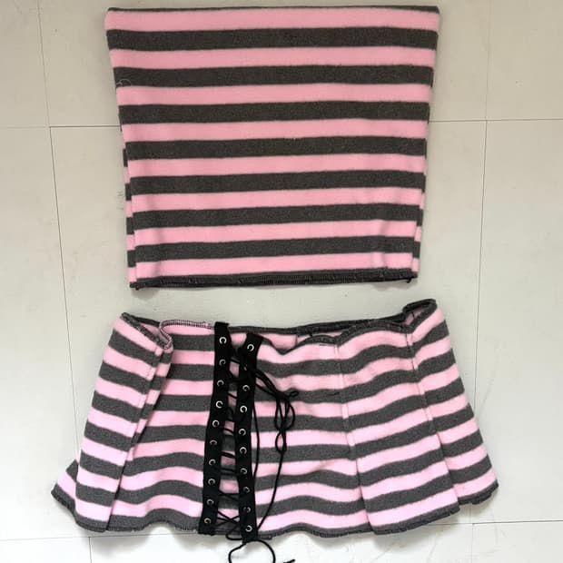 Pink striped eyelet skirt & cat beanie