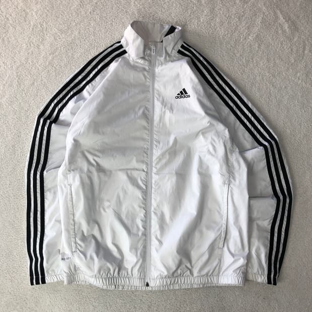 아디다스 화이트 바람막이