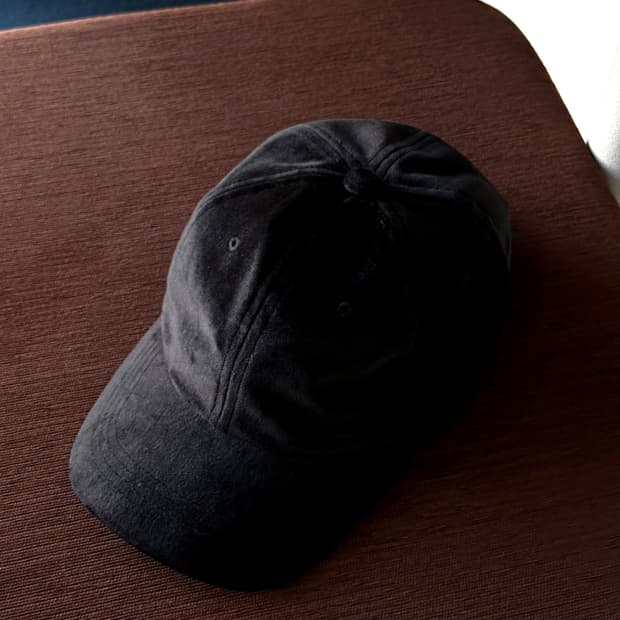 Design velour touch 6 panel cap