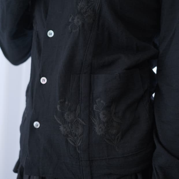Flower embroidered shirring cardigan