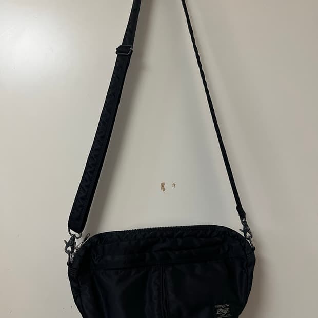 요시다포터 크로스백