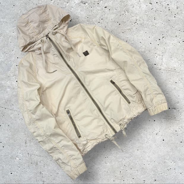 [M] DIESEL 디젤 아이보리색 셔링 수입택 후드 바람막이 D189