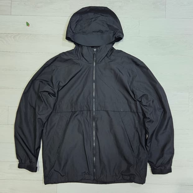 무탠다드 바람막이