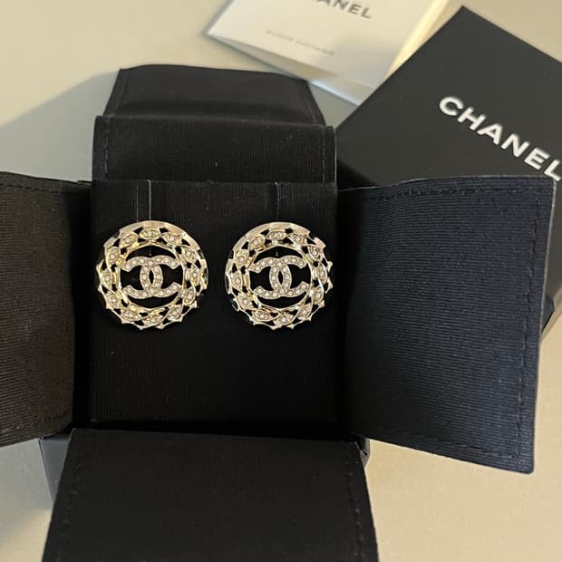 샤넬 귀걸이 