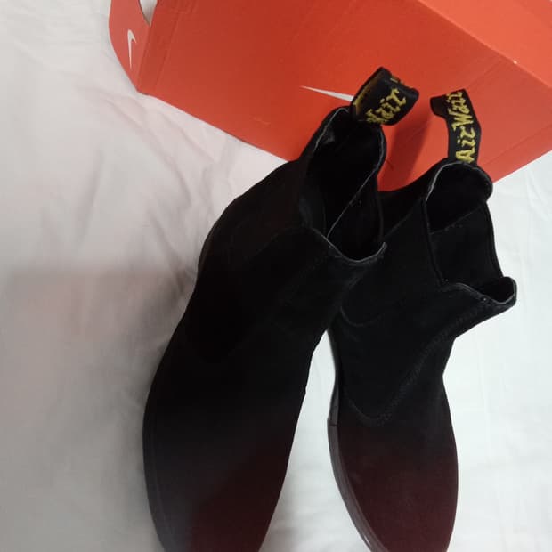 닥터마틴 스웨이드 첼시 부츠