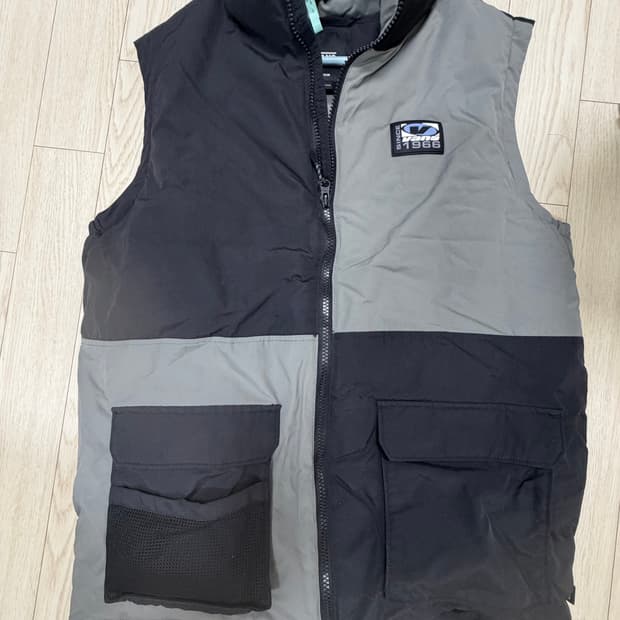 반스 조끼패딩(m)