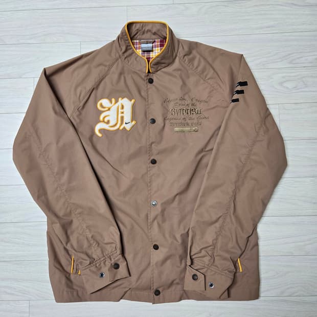 나이키 빈티지 브라운 바시티 자켓