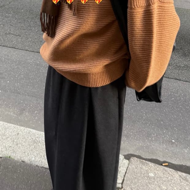 에토스 커비 슬리브 니트