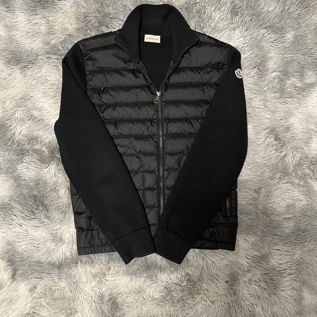 몽클레어 김현우 니트패딩