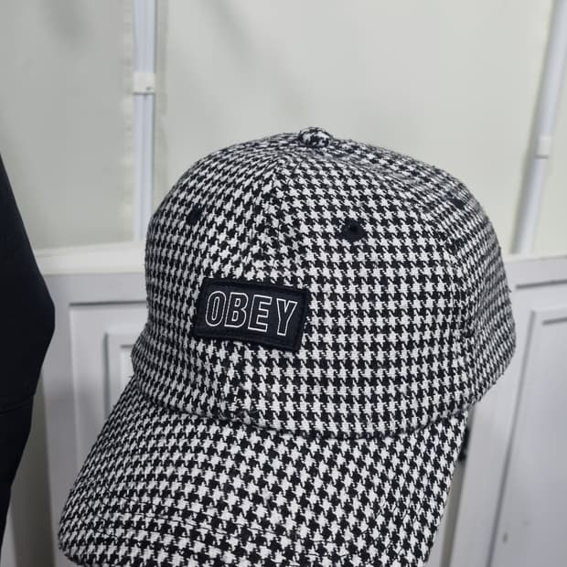 오베이) OBEY 로고 볼캡 공용 프리 원사이즈 상태10/9