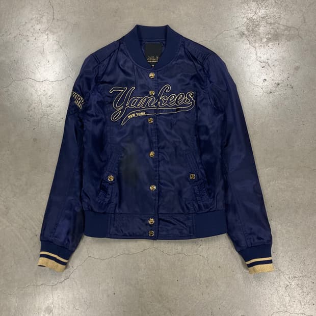 MLB 네이비 컬러 뉴욕양키스 스펠아웃 바시티 자켓