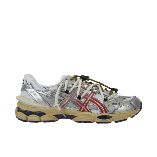 아식스 토가 젤 큐물러스 화이트 레드 퓨어실버