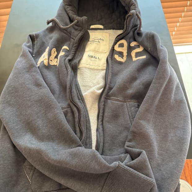 A&F 아베크럼비 후드  하이  집업 S  아베크롬비  구재 빈티지