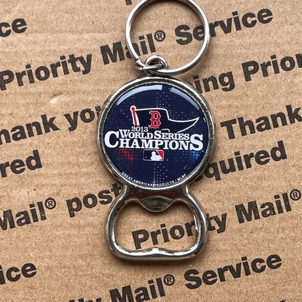 10s vtg World Series Champions Keyring