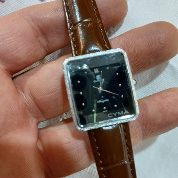 80s 빈티지 스위스 CYMA 여성용 쿼츠시계