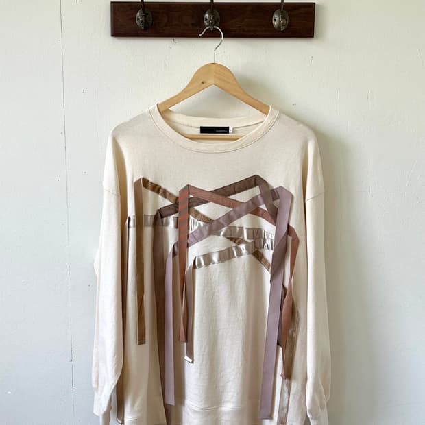 nunuforme 로브 탑