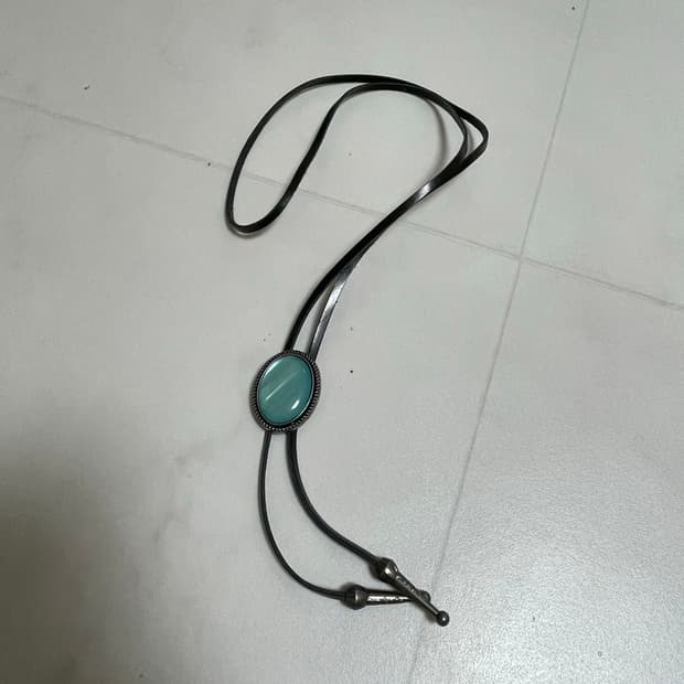 tarcoise oval necklace