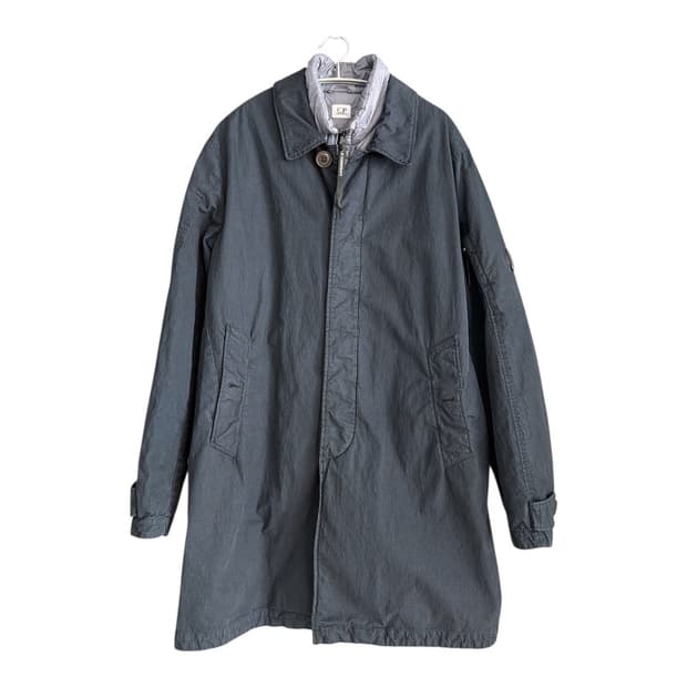 (오늘만 이가격) C.P. Company 네이비 패딩 코트