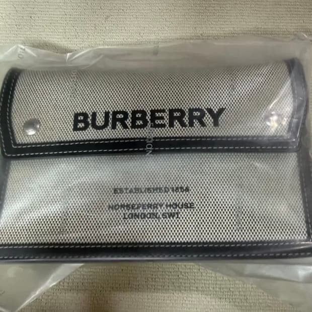 버버리 호스페리 크로스백