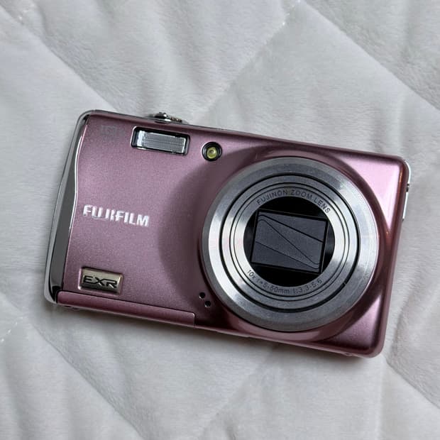 후지필름 파인픽스 f70exr 핑크 빈티지 디카
