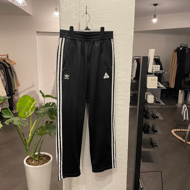팔라스 x 아디다스 파이어버드 트랙팬츠