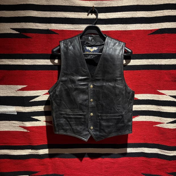 Western cow leather vest / 웨스턴 가죽조끼