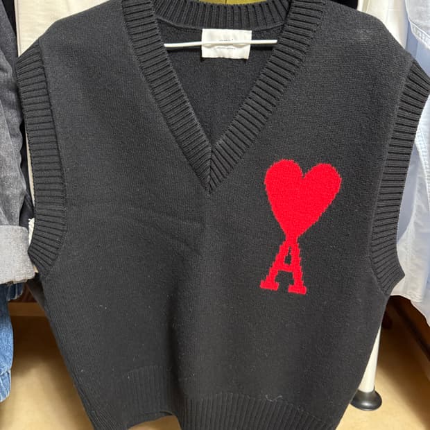 [정품] 아미파리스 빅하트로고 니트 베스트 조끼