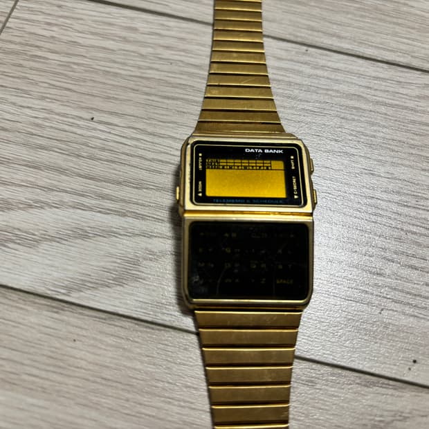 카시오 DBC-610 Data Bank Calculator Watch