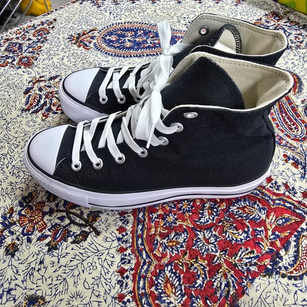 컨버스 척테일러 블랙 하이 스니커즈 (1605)