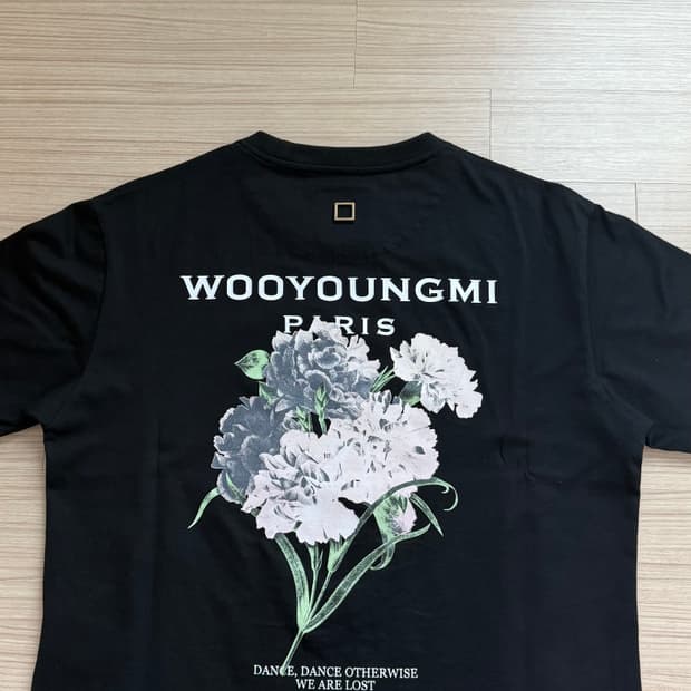 우영미 플라워 반팔 44사이즈