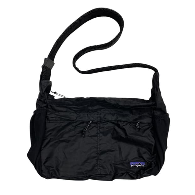 파타고니아 블랙 메신저백
