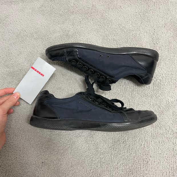 270) 프라다 스포츠 레더 나일론 메탈 로고 트레이너 스니커즈