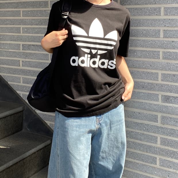 아디다스 티셔츠